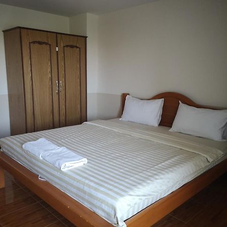 Sab Suwarn Mansion Hotel Suphan Buri Ngoại thất bức ảnh
