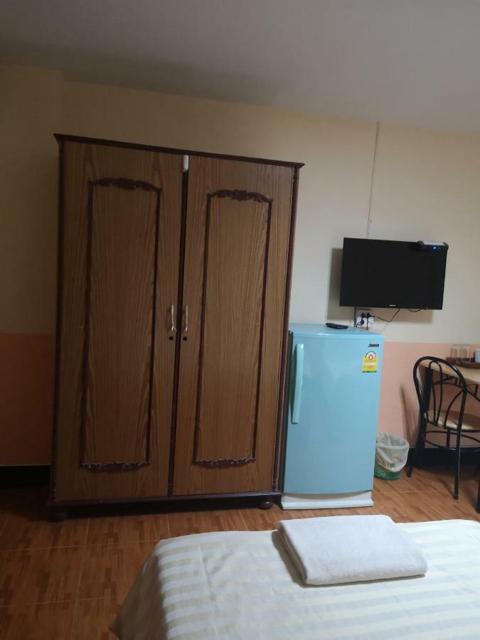 Sab Suwarn Mansion Hotel Suphan Buri Ngoại thất bức ảnh