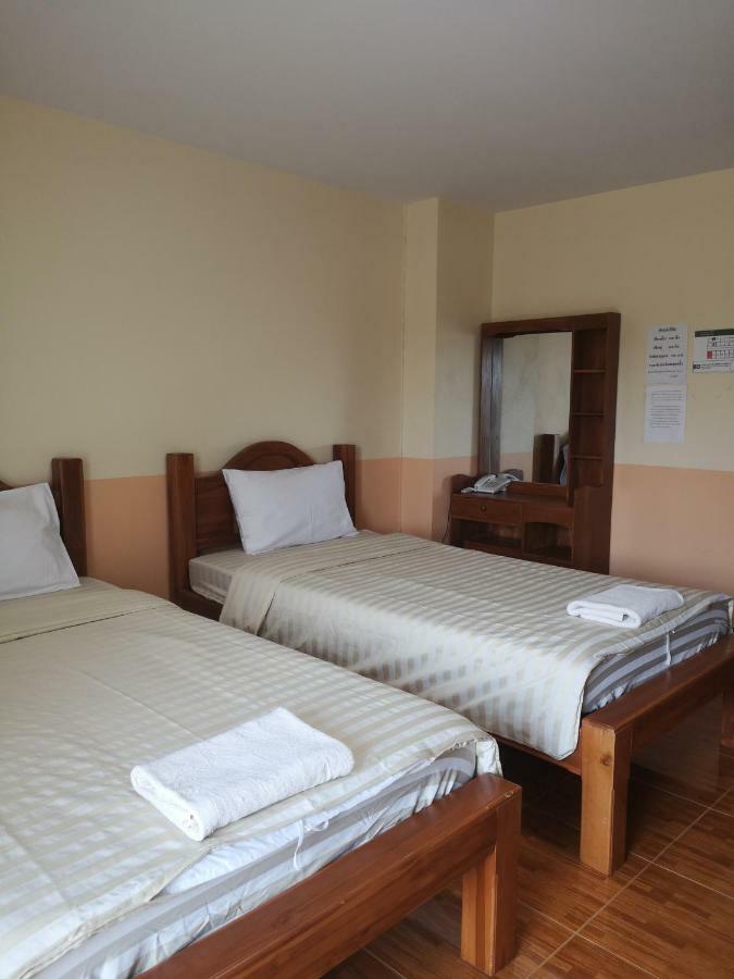 Sab Suwarn Mansion Hotel Suphan Buri Ngoại thất bức ảnh